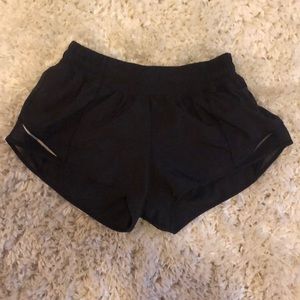 Black Lululemon short